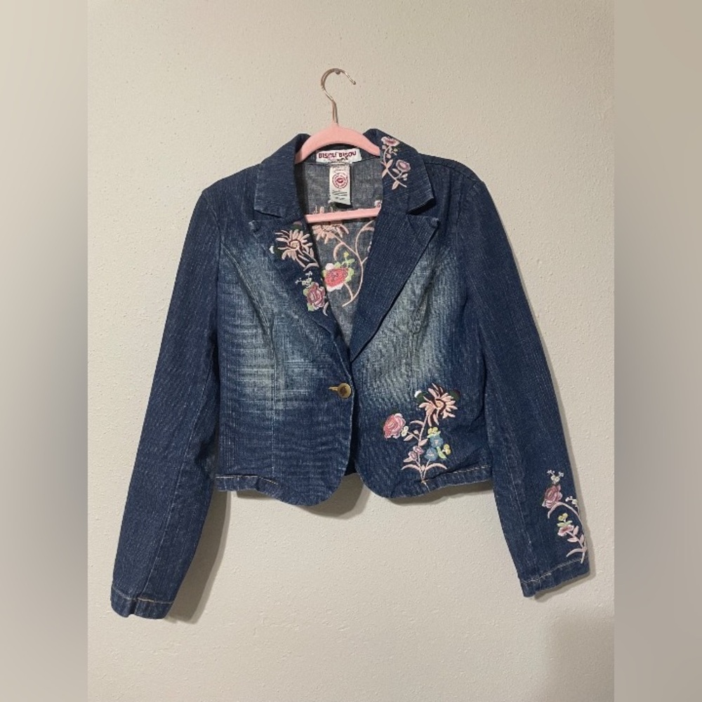 Bisou Bisou Blue and Pink Embroidered Blazer